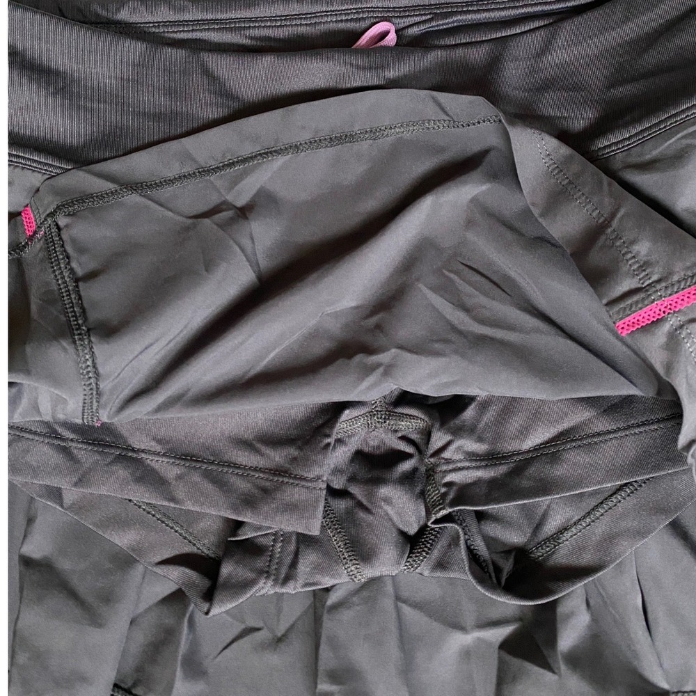 Lucy Womens Active Skort Charcoal Grey Pink Ruffle Pleated Tennis Skirt XS 23801 - Picture 6 of 8